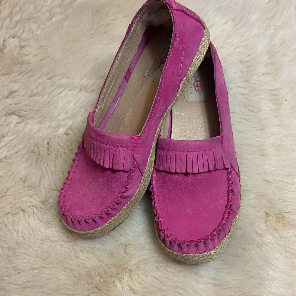 UGG Marah Moccasin in Fuschia size 6.5 - Picture 4 of 8